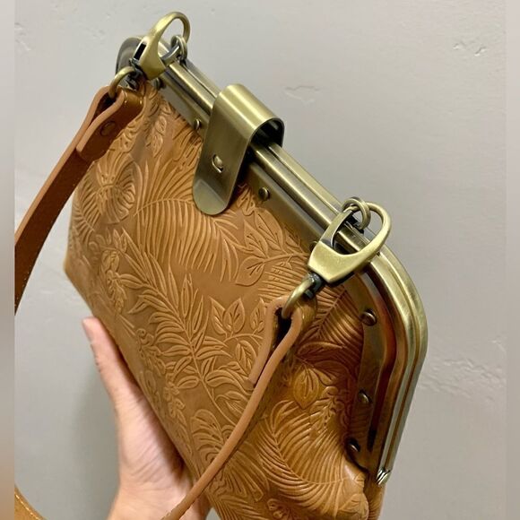 Handmade Genuine Leather Embossed Leaves Metal Push-lock Shoulder Bag/Crossbody - Picture 8 of 16